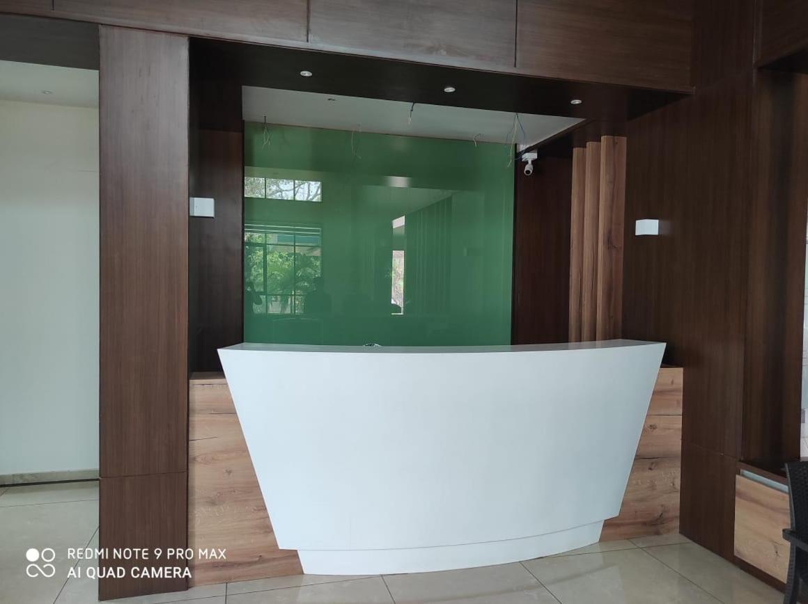 Hotel Shlok Kolhapur Εξωτερικό φωτογραφία
