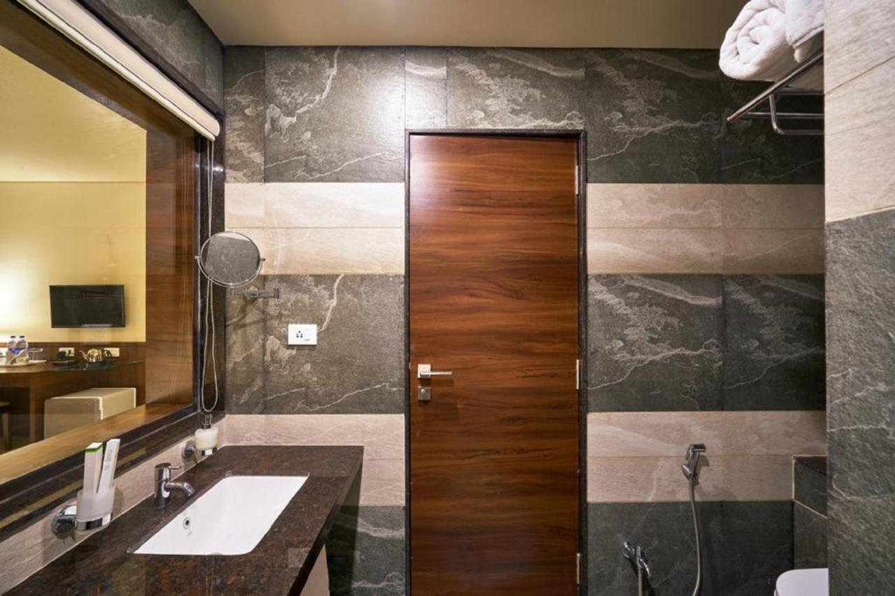 Hotel Shlok Kolhapur Εξωτερικό φωτογραφία